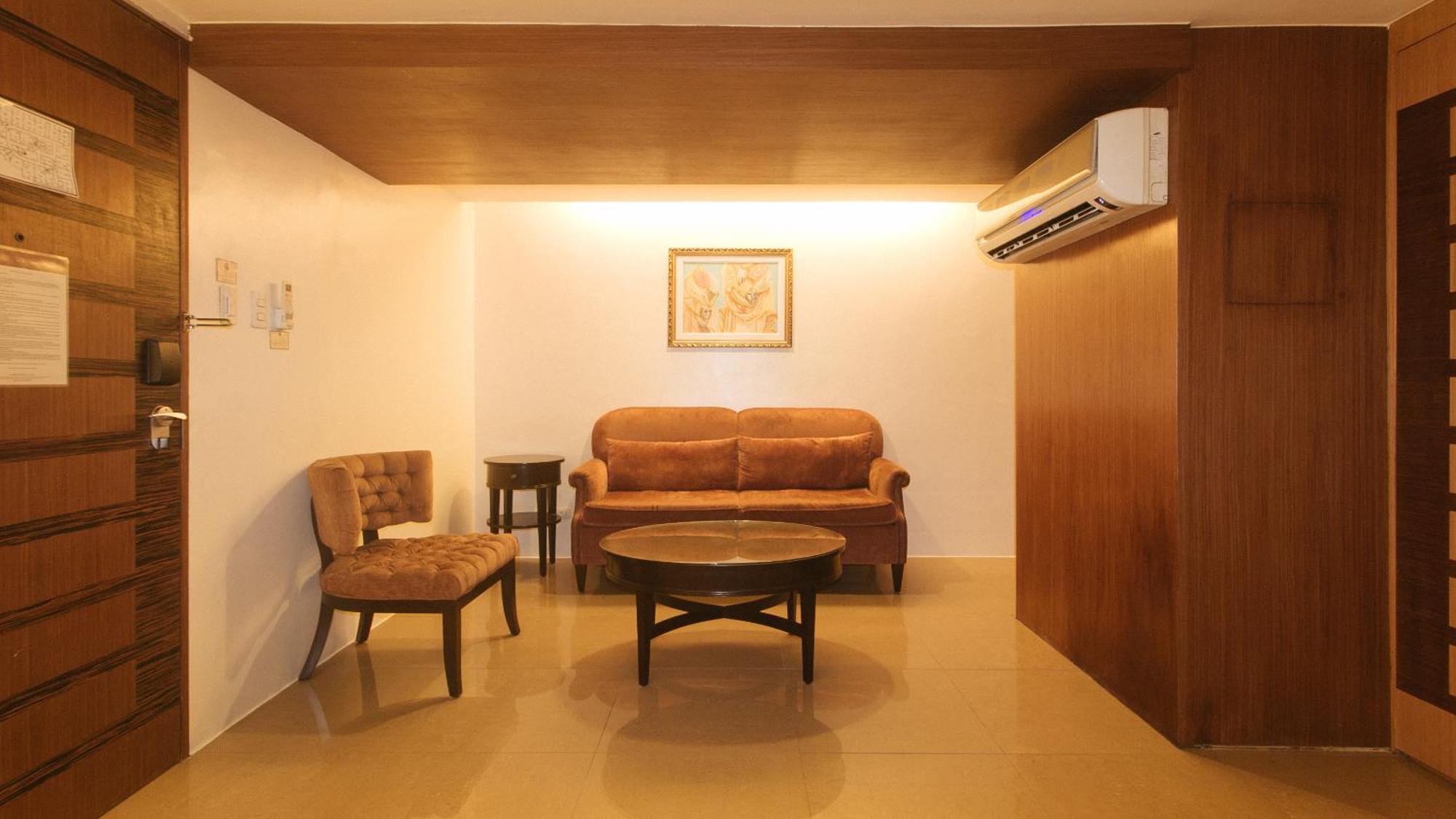 Torre Venezia Suites Quezon City Buitenkant foto