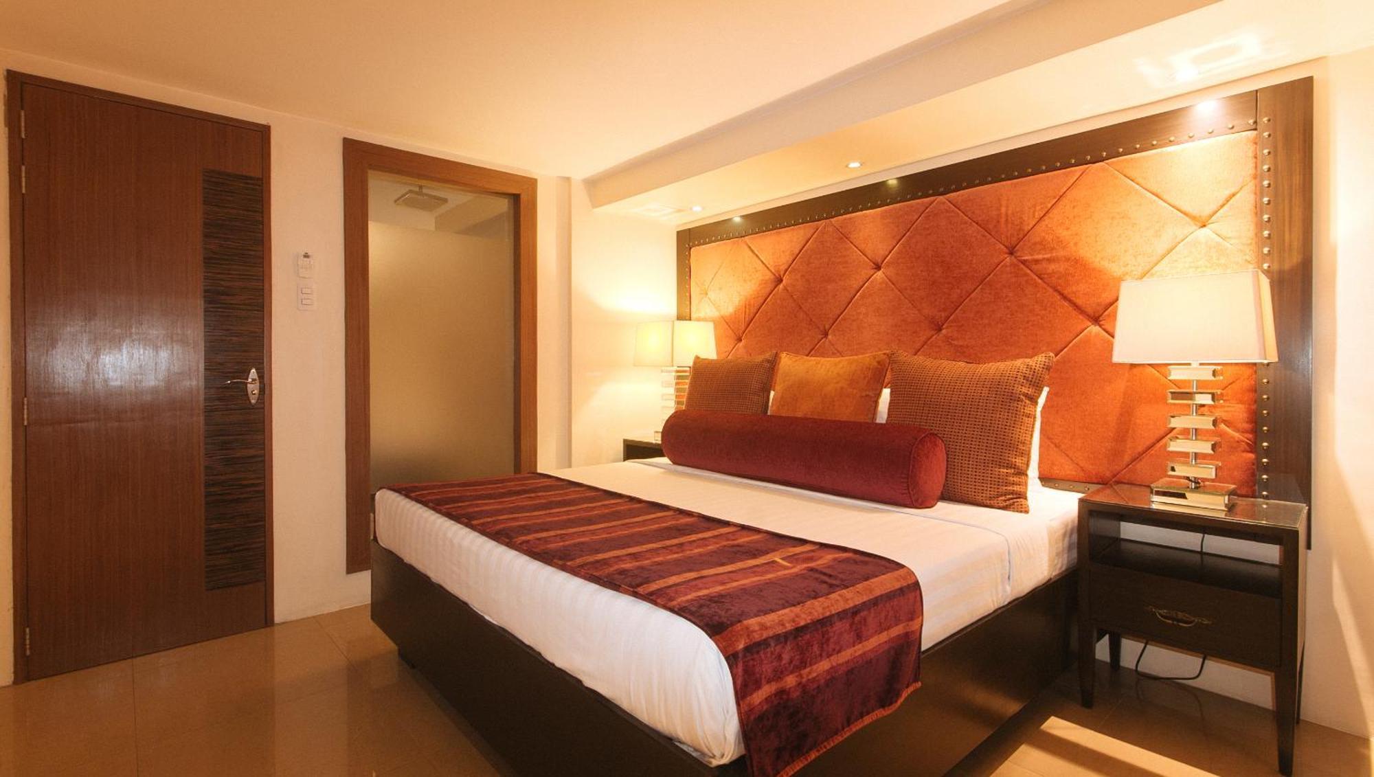 Torre Venezia Suites Quezon City Buitenkant foto