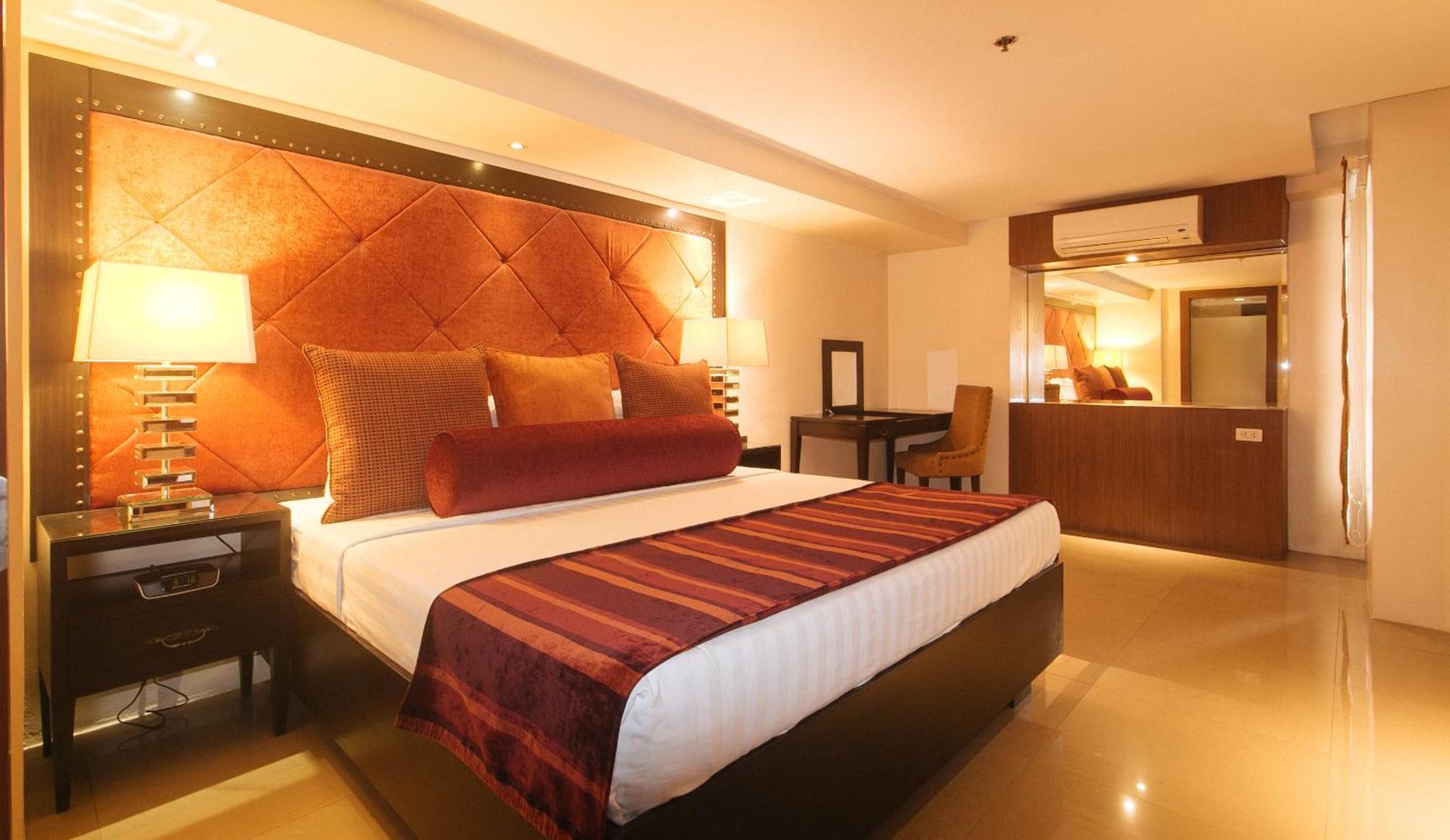 Torre Venezia Suites Quezon City Buitenkant foto