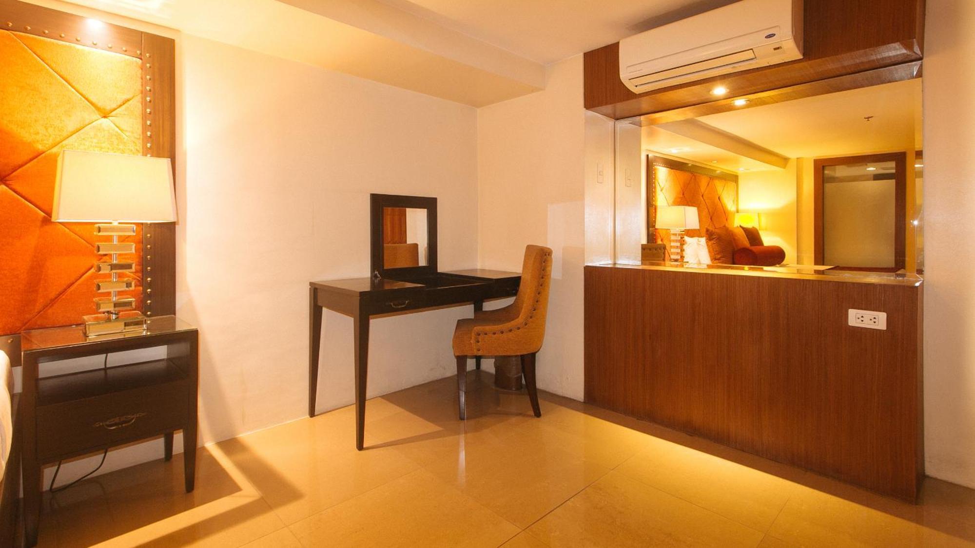 Torre Venezia Suites Quezon City Buitenkant foto