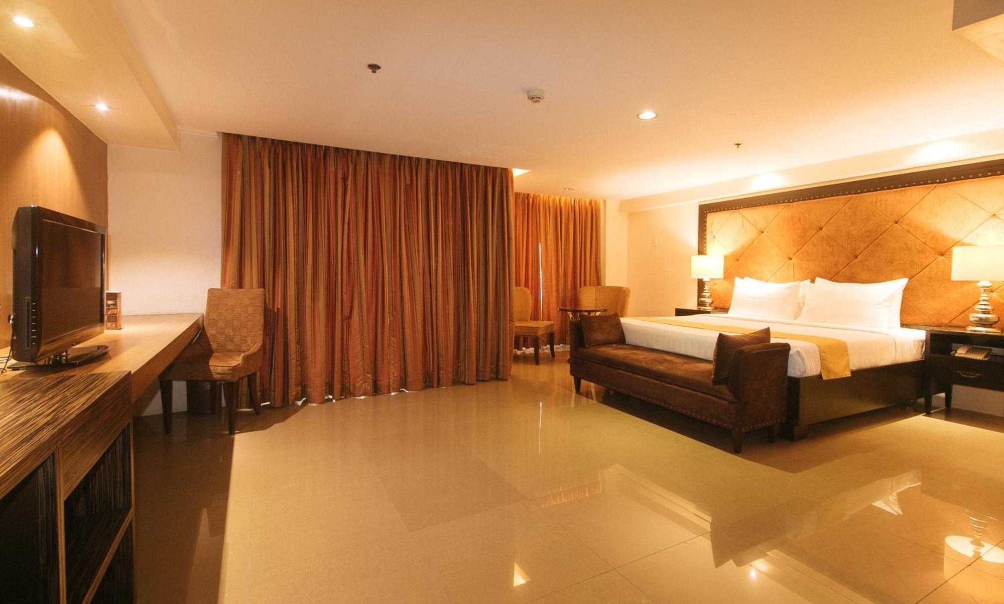 Torre Venezia Suites Quezon City Buitenkant foto