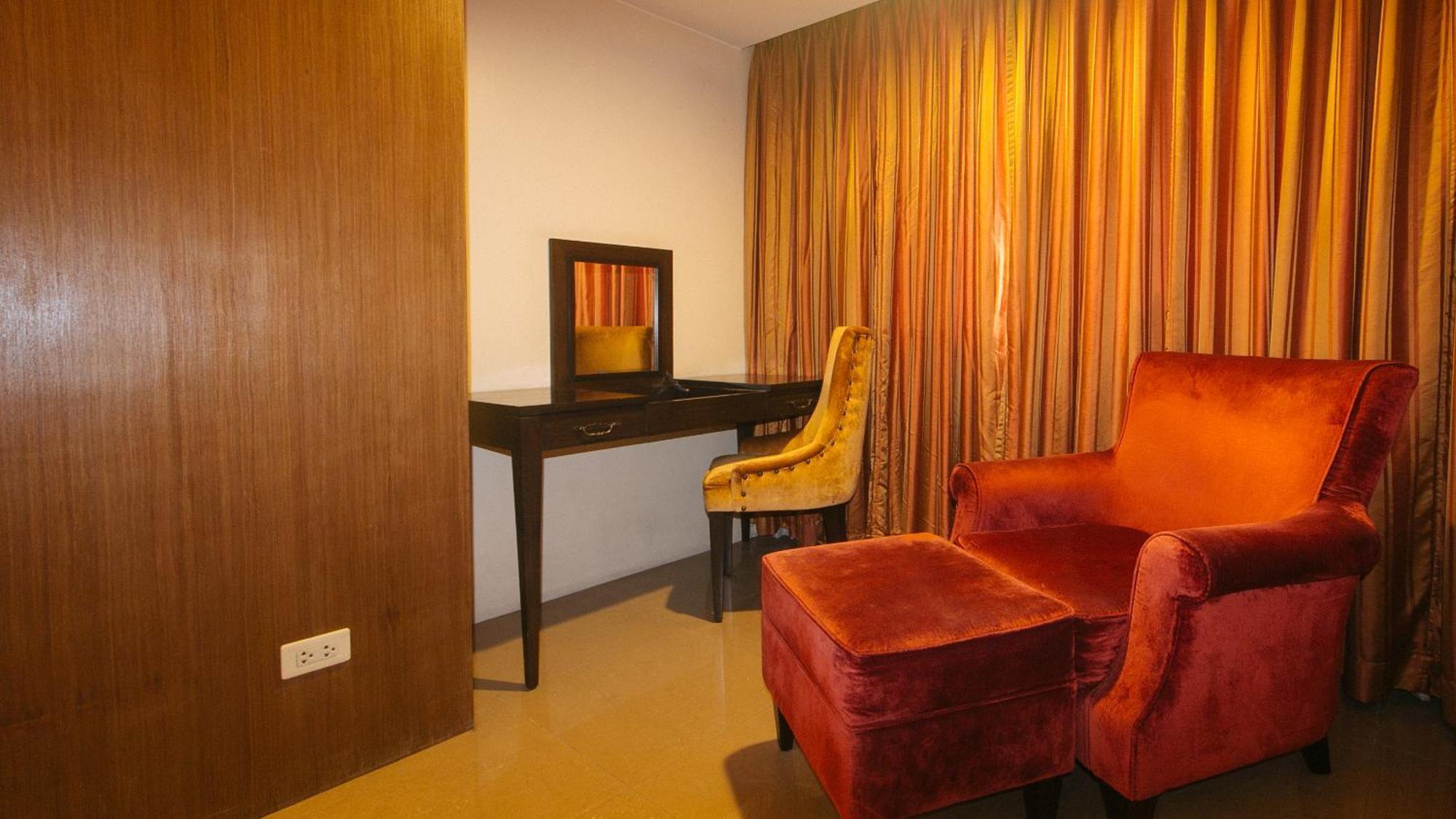 Torre Venezia Suites Quezon City Buitenkant foto