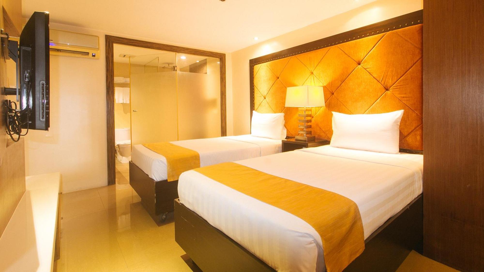 Torre Venezia Suites Quezon City Buitenkant foto