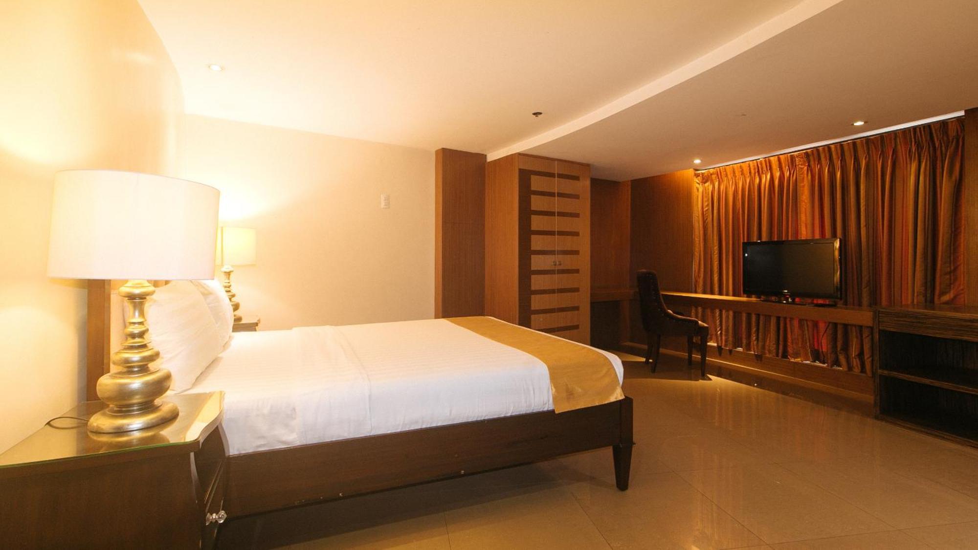 Torre Venezia Suites Quezon City Buitenkant foto