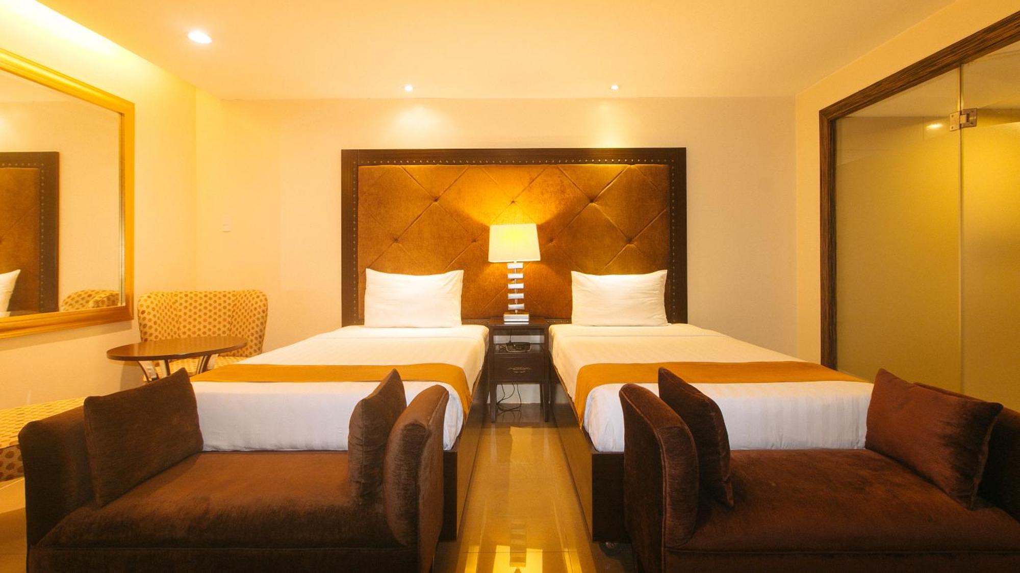 Torre Venezia Suites Quezon City Buitenkant foto