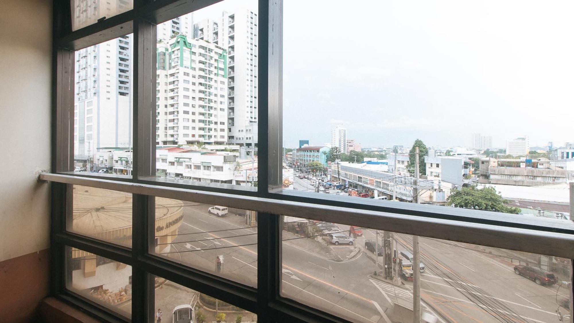 Torre Venezia Suites Quezon City Buitenkant foto
