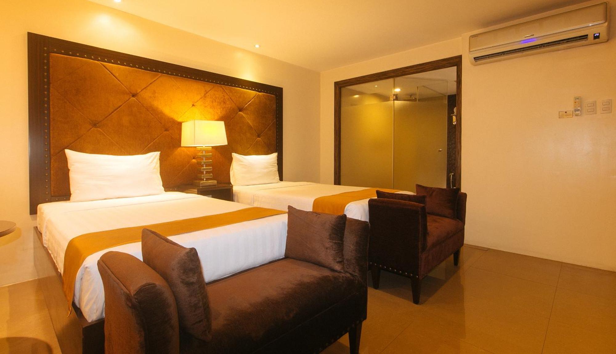 Torre Venezia Suites Quezon City Buitenkant foto