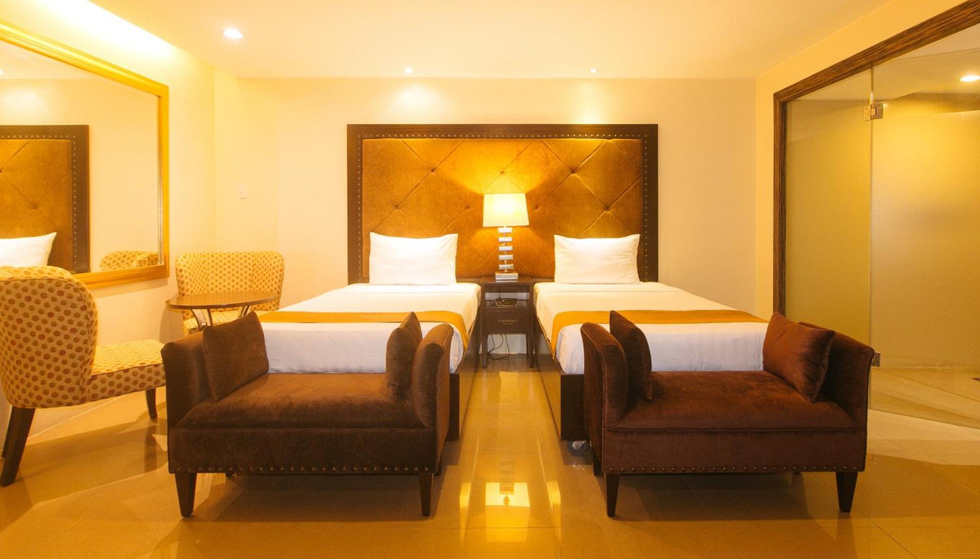 Torre Venezia Suites Quezon City Buitenkant foto