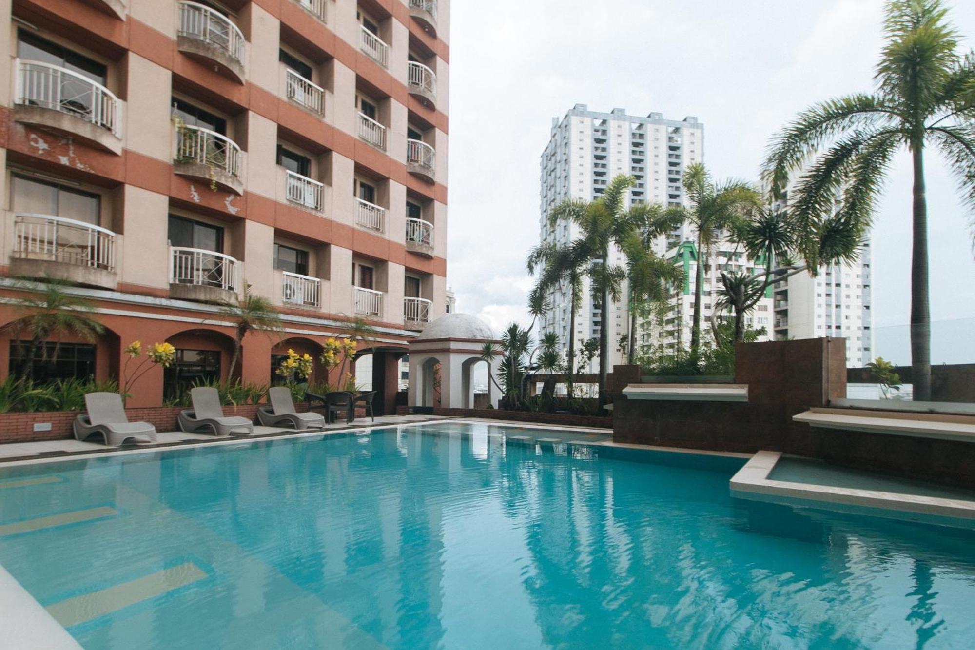 Torre Venezia Suites Quezon City Buitenkant foto