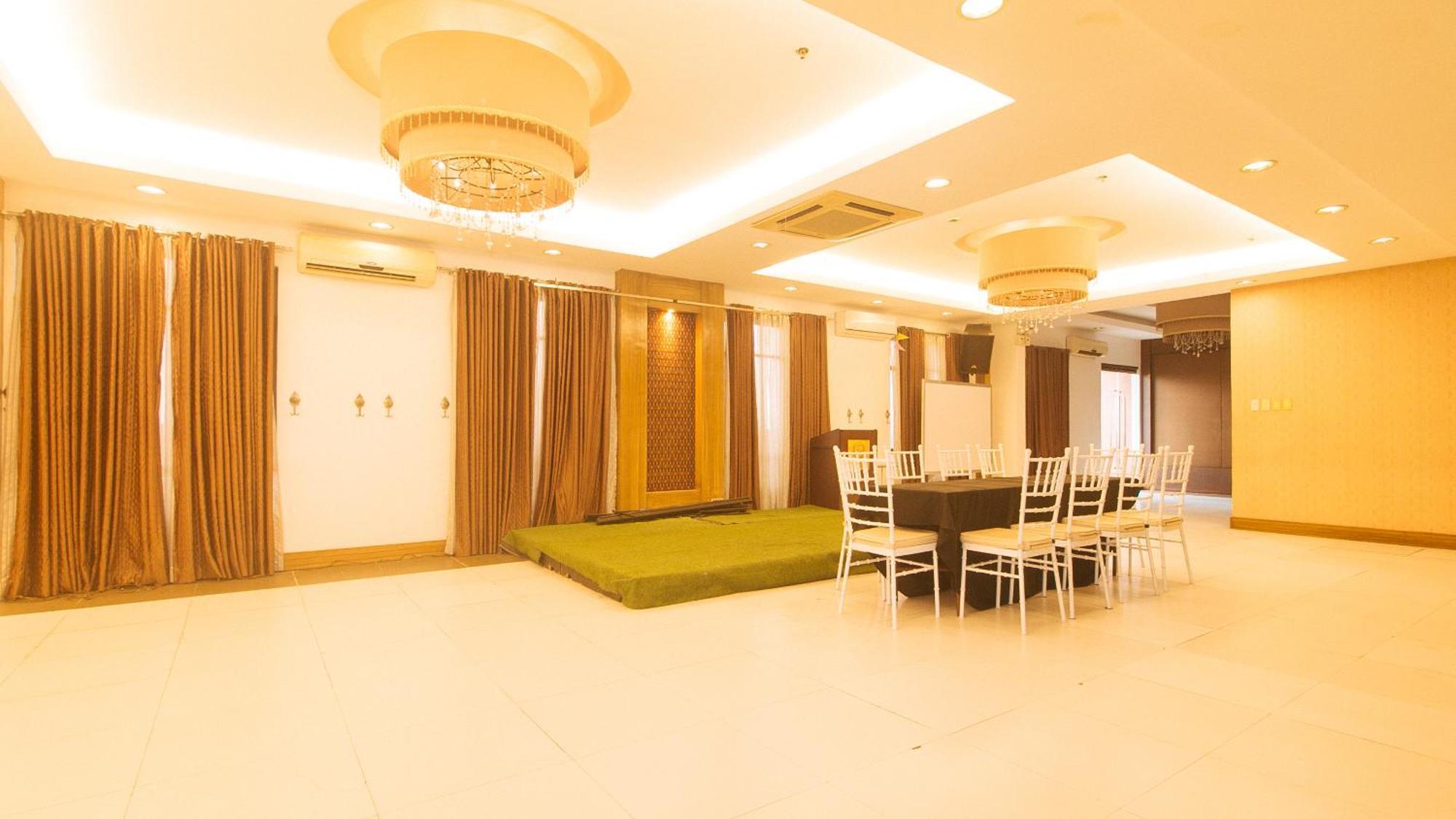 Torre Venezia Suites Quezon City Buitenkant foto