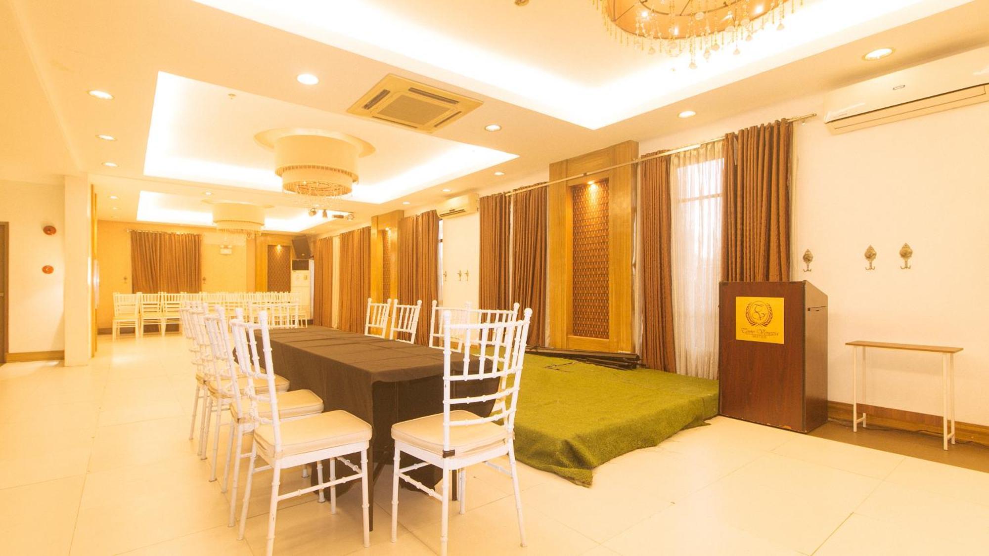 Torre Venezia Suites Quezon City Buitenkant foto