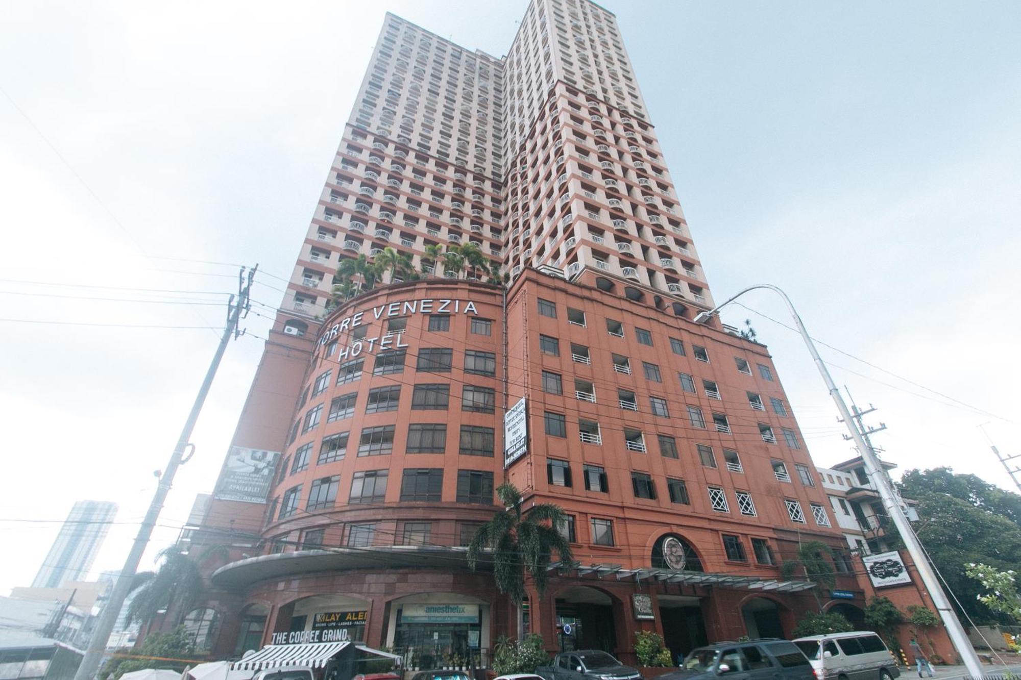 Torre Venezia Suites Quezon City Buitenkant foto
